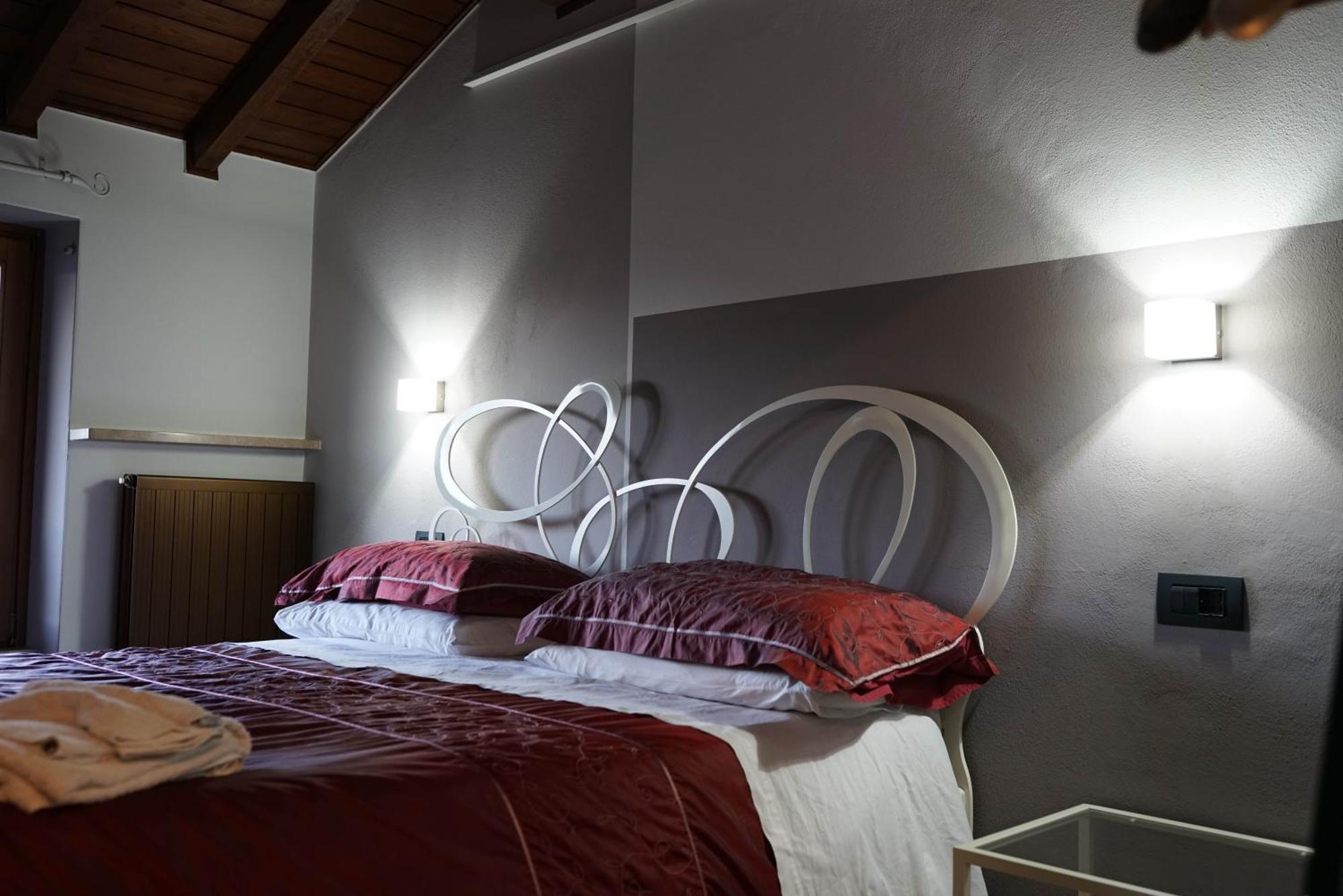 Portola La Vecchia Dimora Villa Roncola Luaran gambar