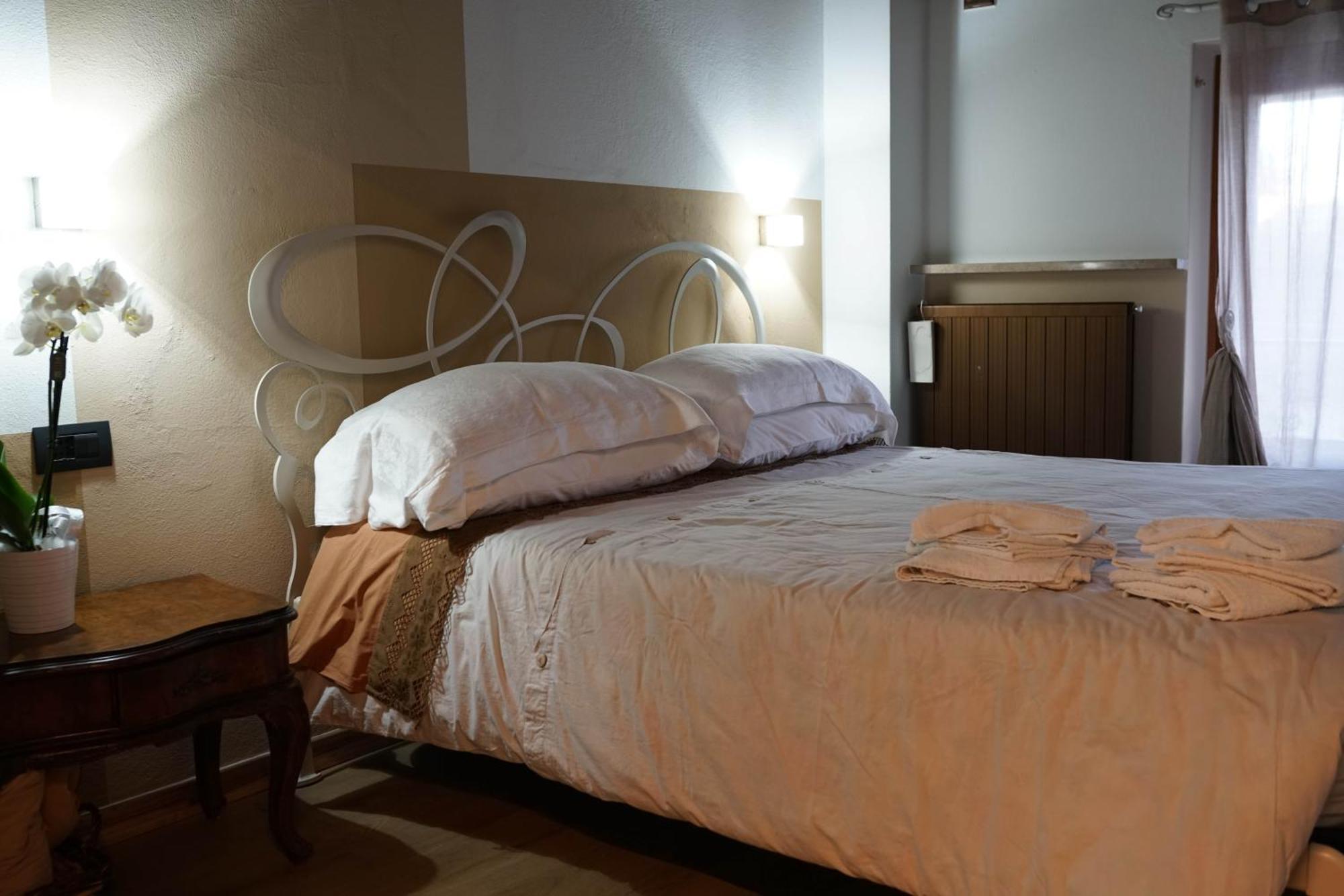 Portola La Vecchia Dimora Villa Roncola Luaran gambar