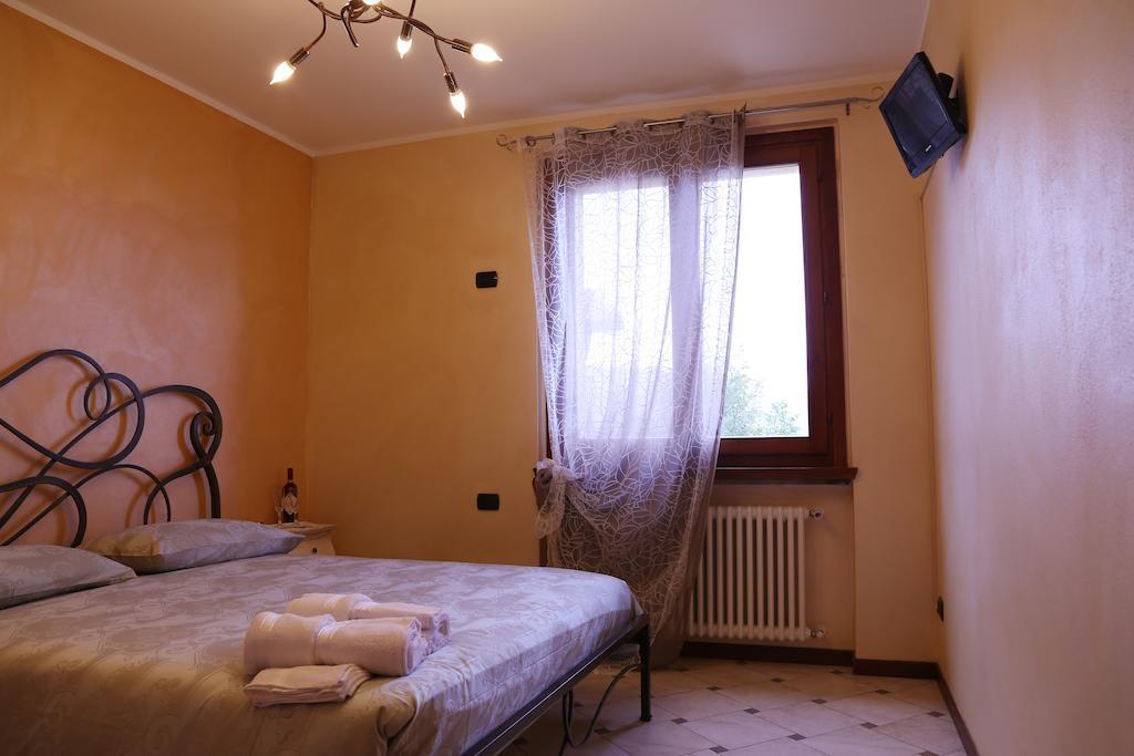 Portola La Vecchia Dimora Villa Roncola Bilik gambar